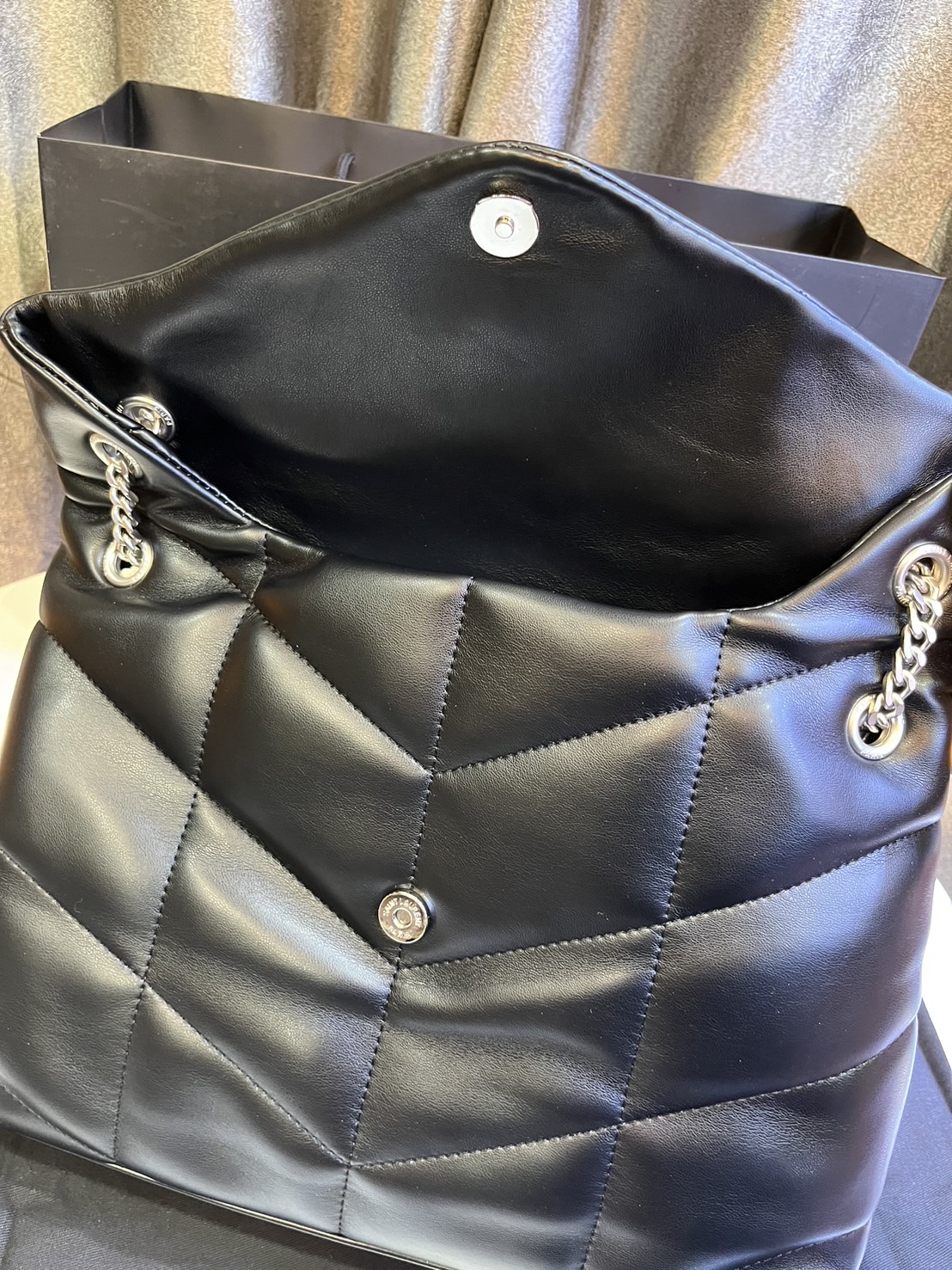 YSL PUFFER MEDIUM IN NAPPA LEATHER 35cm กระเป๋าสะพาย เกรดหนังสวยเต็มใบ เกรดออริ 1:1 ใช้งานต่างประเทศได้