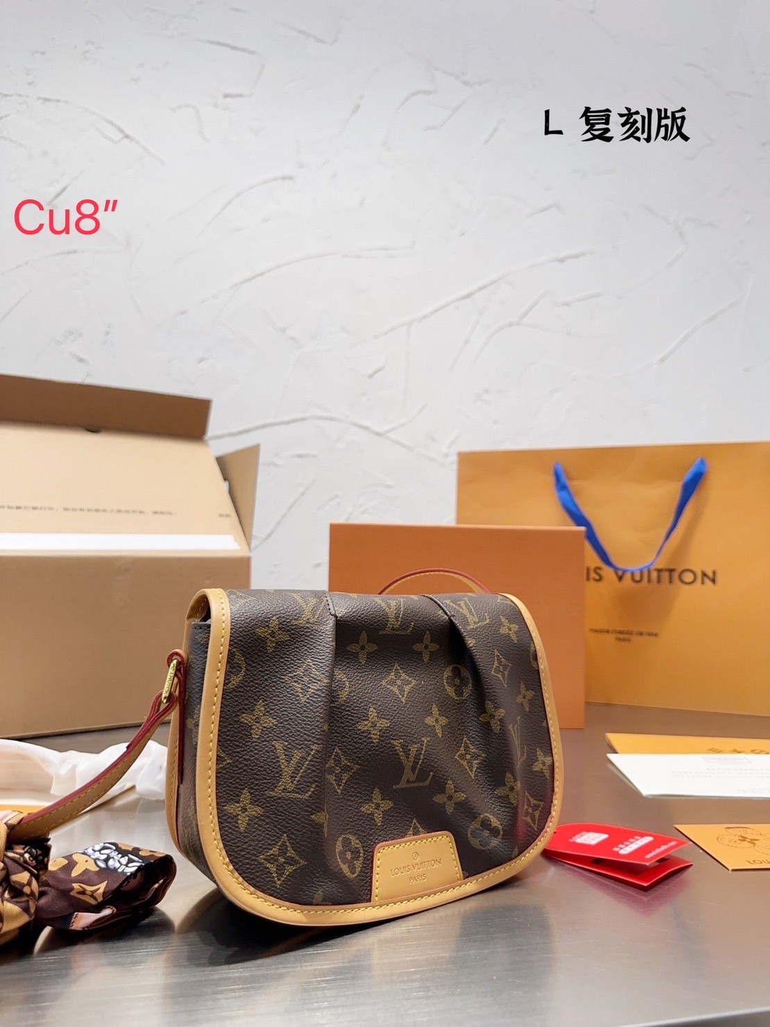 LV Monogram Canvas Menilmontant Bag / LV Crossbody bag กระเป๋าสะพายพิมพ์ลายโมโนแกรมสุดหรูจากแบรนด์ดัง รูปทรงใช้งานง่าย ภายในจุของได้เยอะ ขนาดกำลังสวย ใช้เป็น every ได้เลยค่ะ
