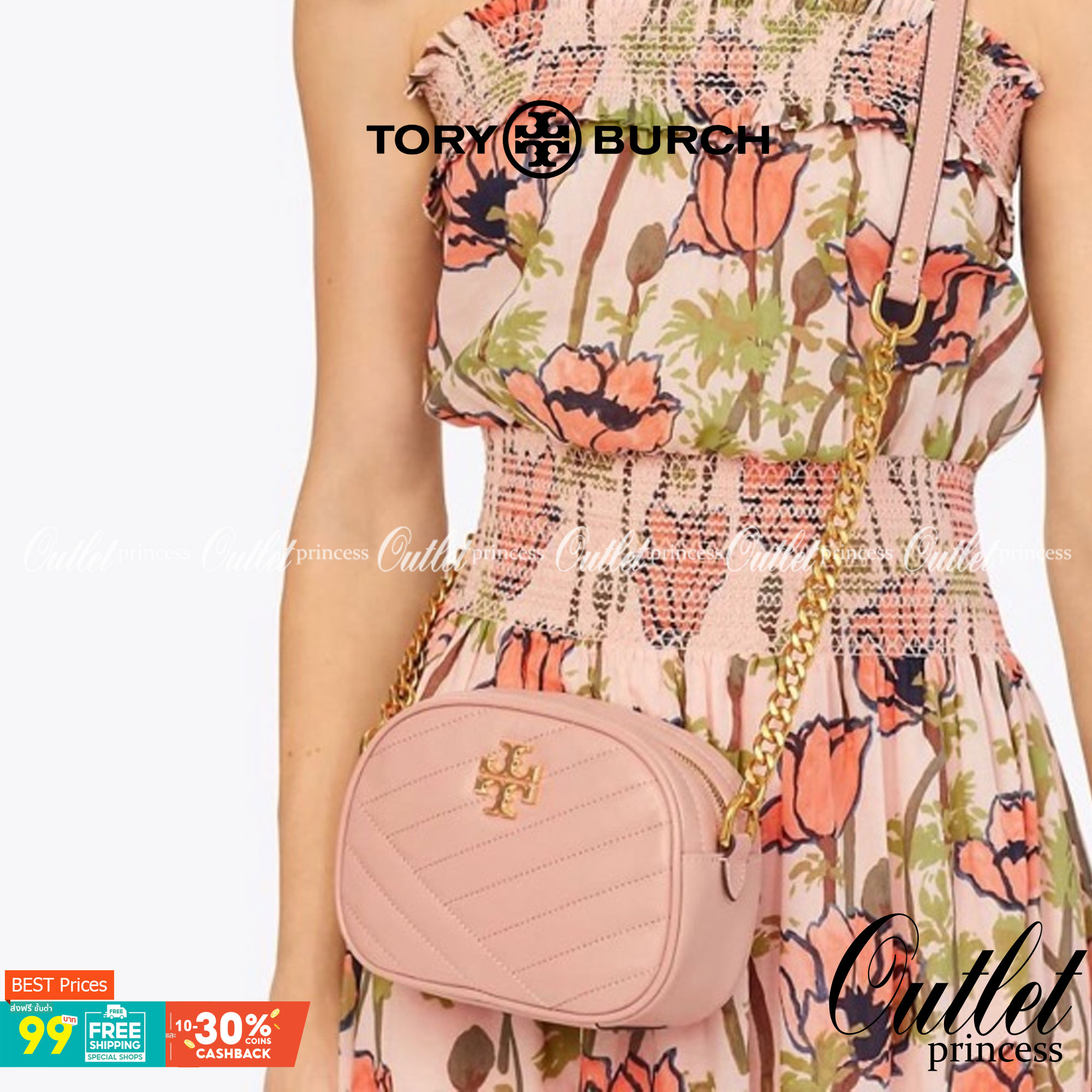 Tory Burch KIRA CHEVRON SMALL CAMERA BAG สาว ๆ ลุคคุณหนูไม่ควรพลาด Collection นี้เลยนะคะ เพราะ Kira Chevron เป็นรุ่นที่ตอบโจทย์และครองใจสาว ๆ ได้อย่างแท้จริง เนื่องจากมีดีไซน์เรียบหรู โดยใช้เทคนิคการเย็บบนหนังเป็นลายเส้น (Chevron) ทำให้กระเป๋าดูมีราคามากย