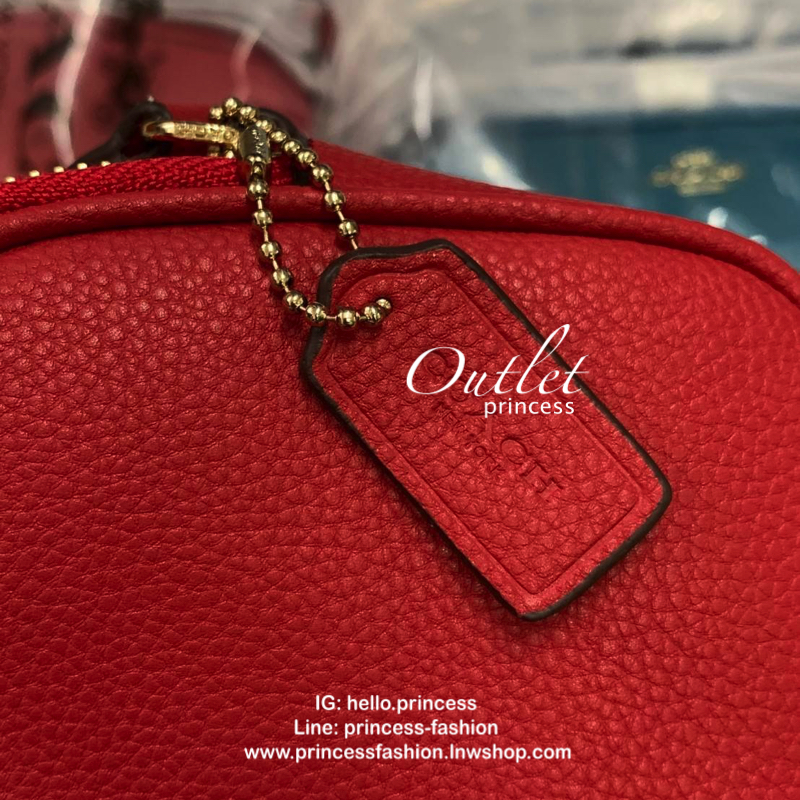 สีแดง ดำ ฟ้า COACH FACTORY OUTLET CROSSBODY POUCH IN PEBBLE LETHER BAG กระเป๋าสะพาย Crossbody วัสดุหนังแท้ลายโทโก น่าใช้มากๆ กระเป๋าแบบ 2 ซิป สามารถใส่มือถือได้ทุกรุ่น, พาสปอร์ต กระเป๋าสตางค์ใบสั้นของจำเป็นได้ครบ มีช่องเสียบบัตรให้ด้วย สายสะพายเลื่อนปรับร