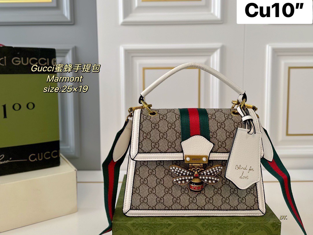 GUCCI Queen Margaret Bee top handle bag กระเป๋าถือลิมิเต็ดด้วยตัวกดล็อครูปผึ้งประดับมุกสวยหรูโดดเด่น มาพร้อมสะพายข้างสปอร์ต ดีไซน์สวยไม่ซ้ำใคร