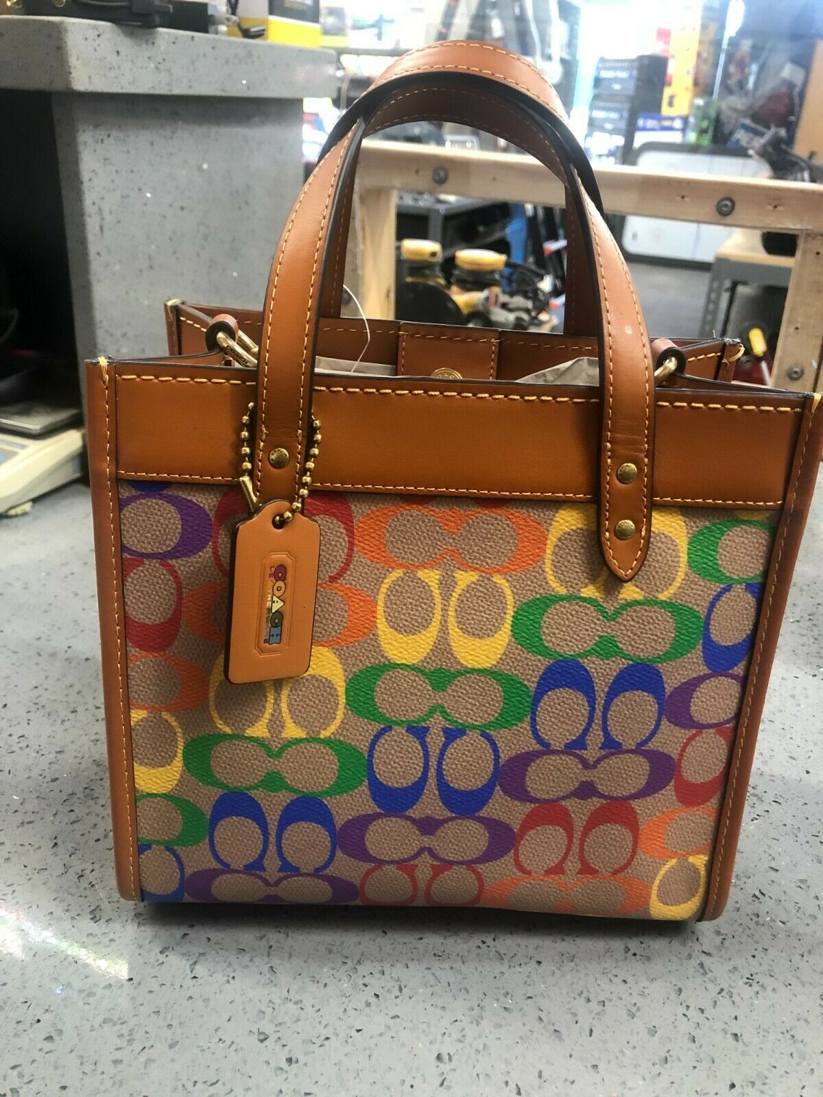 COACH C5142 COACH FIELD TOTE 22 IN RAINBOW SIGNATURE a