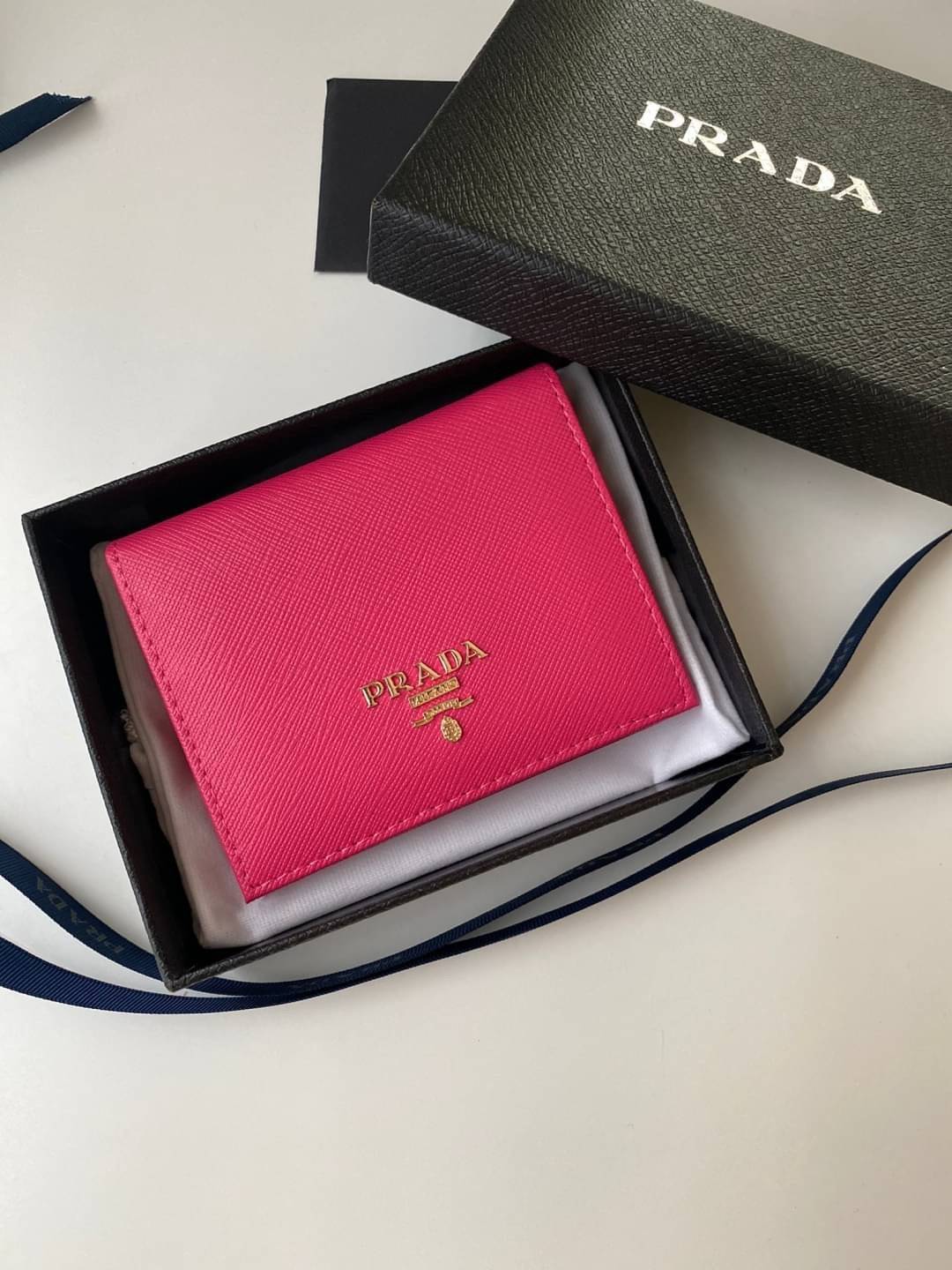 VIP หนังแท้ 】2พับ PRADA Small Saffiano Leather Wallet