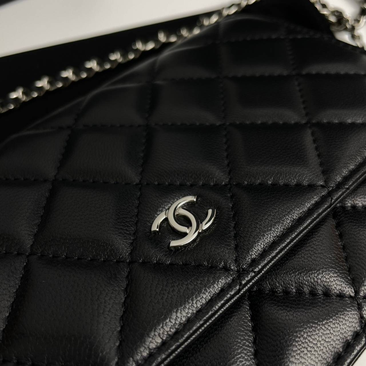 Chanel Wallet On Chain รุ่น Micro chip เกรดท็อปออริจินอล 1:1 สลับแท้ เกรดขายดีสุด งานสวยเป๊ะปัง ทรงสวยตรงปก ไม่ผิดหวัง ใช้งานต่างประเทศได้ ภาพถ่ายจากงานขายจริง