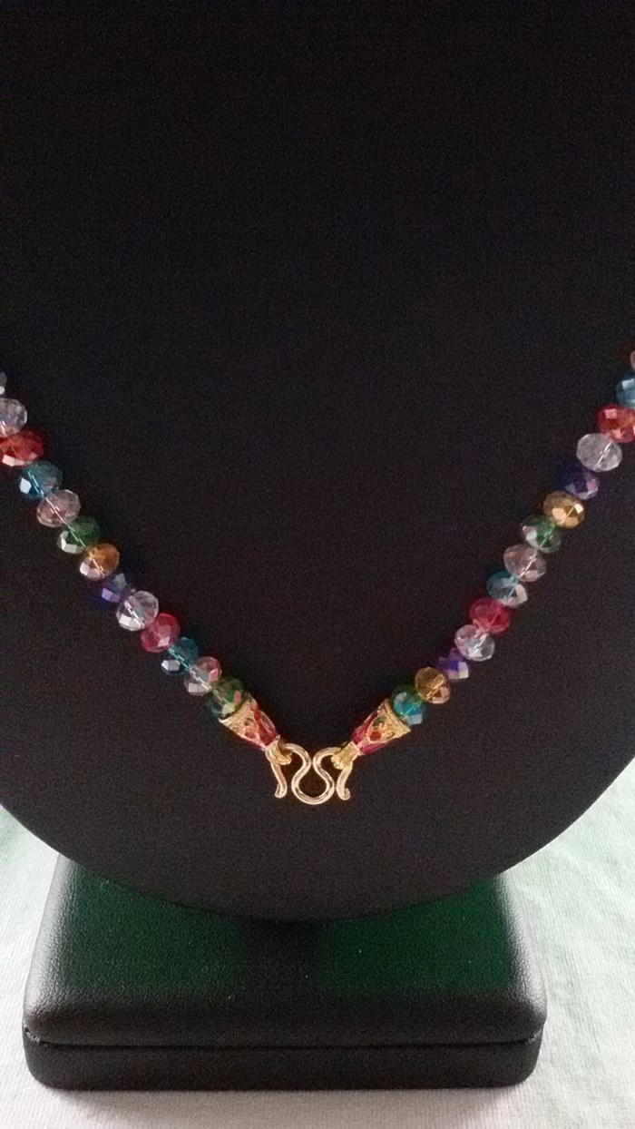 สร้อยคอคริสตัลหลากสี(ใส่พระได้1องค์)ค่ะ