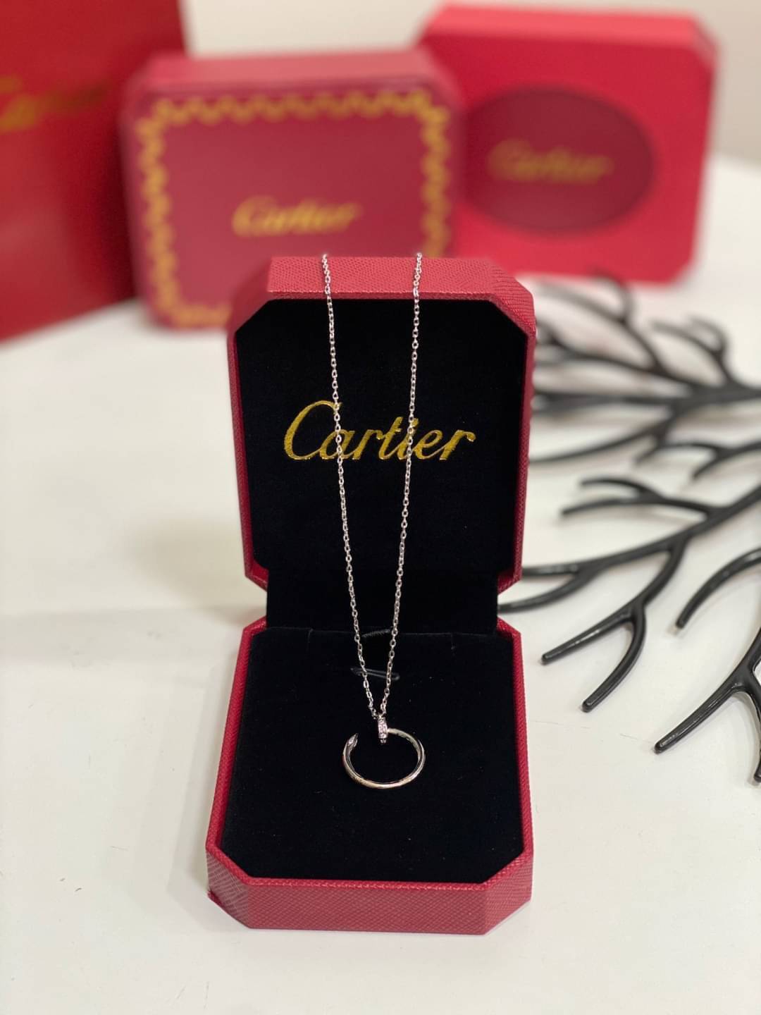 Cartier JUSTE UN CLOU NECKLACE / Cartier necklace สร้อยคอคาเทียร์ หัวตะปูหัวเพชร ภาพถ่ายจากงานจริง วัสดุคุณภาพดี ไม่ลอกไม่ดำ งานปั้มครบตามรูปเลยค่ะ