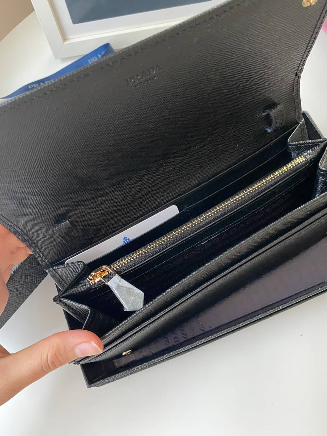 VIP หนังแท้ 】PRADA Saffiano Metal Leather Wallet on Chain Clutch Bag