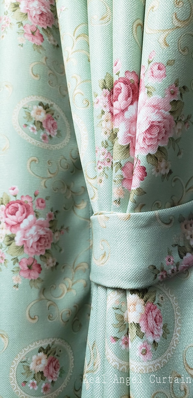 ผ้าม่านก.130*ส.180ซม./ผืน รุ่นVintage สีเขียว