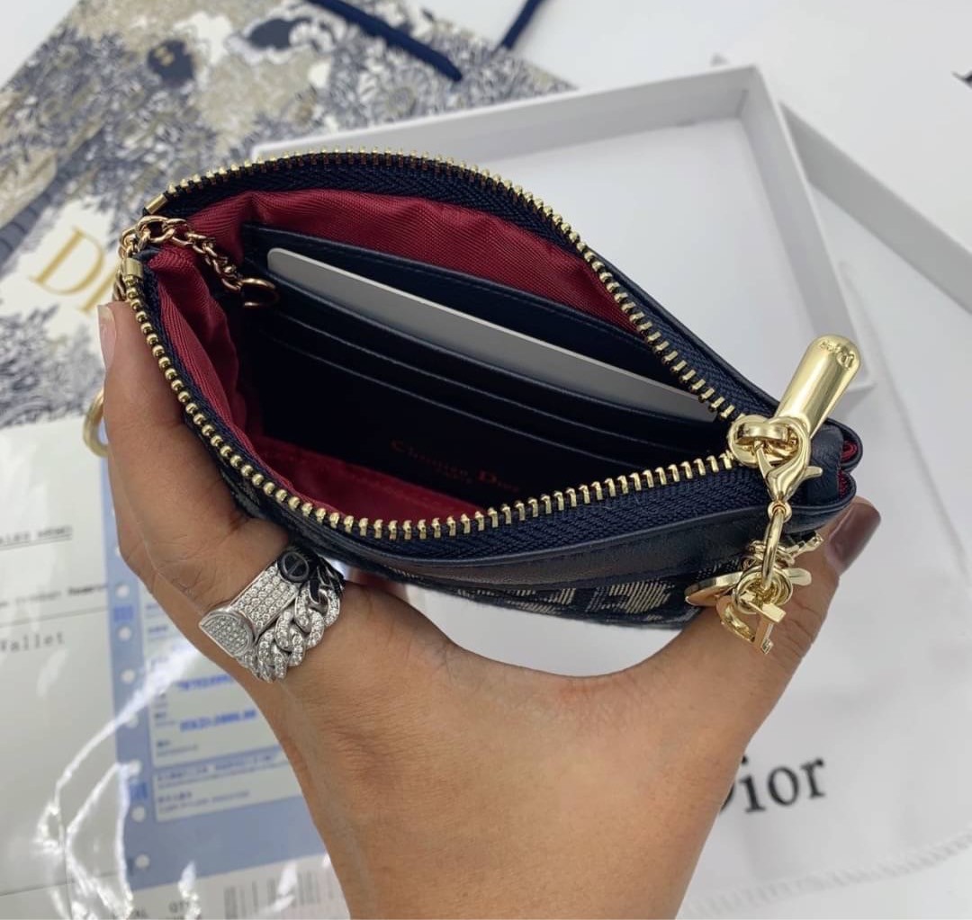 DIOR WALLET COIN PURSE กระเป๋าใส่เหรียญใส่การ์ดซิปอะไหล่ทอง งานปั้มแบรนด์ พร้อมส่งที่ไทย ภาพสินค้าถ่ายจากงานขายจริง ใช้งานต่างประเทศได้