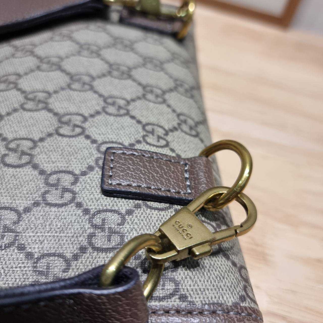 GG NEO VINTAGE GG SUPREME BELT BAG ฮอตฉ่ำๆ กับกระเป๋าคาดอกรุ่นคลาสสิค ดีไซน์เท่ หรู สไตล์สปอร์ต ขนาดกำลังดี พกพาง่าย คาดไปไหนก็ได้สบายๆ ปรับคาดได้หลากหลาย