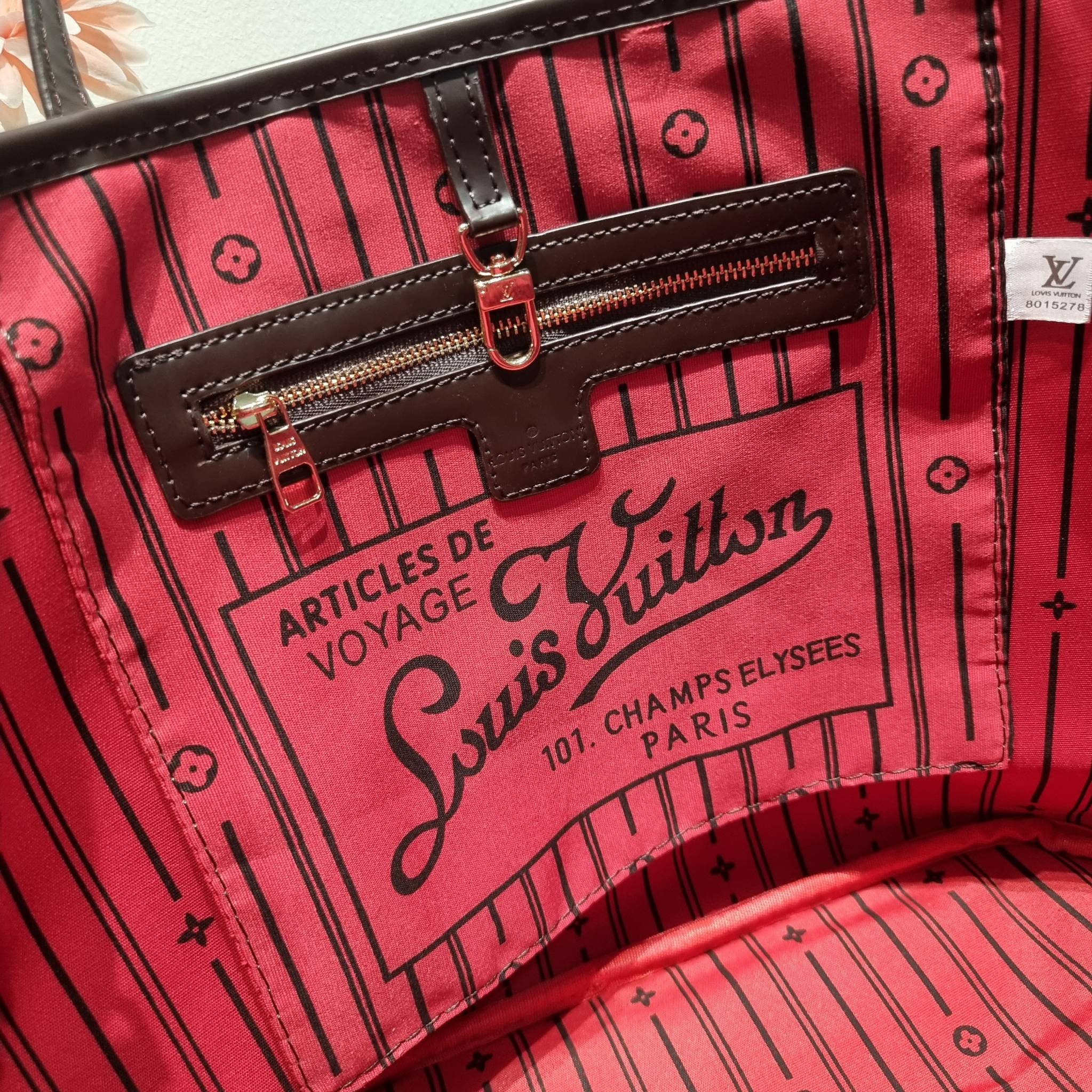 LV Neverfull Monogram / LV 2IN1 TOTE SET กระเป๋าสะพายไหล่ใบใหญ่ทรง tote มาพร้อมใบลูก คลาสสิคที่สุด เป็นอีกรุ่นที่มีคนใช้กันทั่วบ้านทั่วเมือง ฮิตแบบไม่ต้องพูดเยอะ