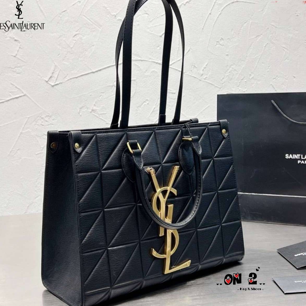 YSL Shopping Bag / YSL TOTE BAG กระเป๋าถือทรงช็อปปิ้งงานสวยอยู่ทรง หนังลายตารางหน้าโลโก้โดดเด่นอะไหล่สีทองสวยหรู