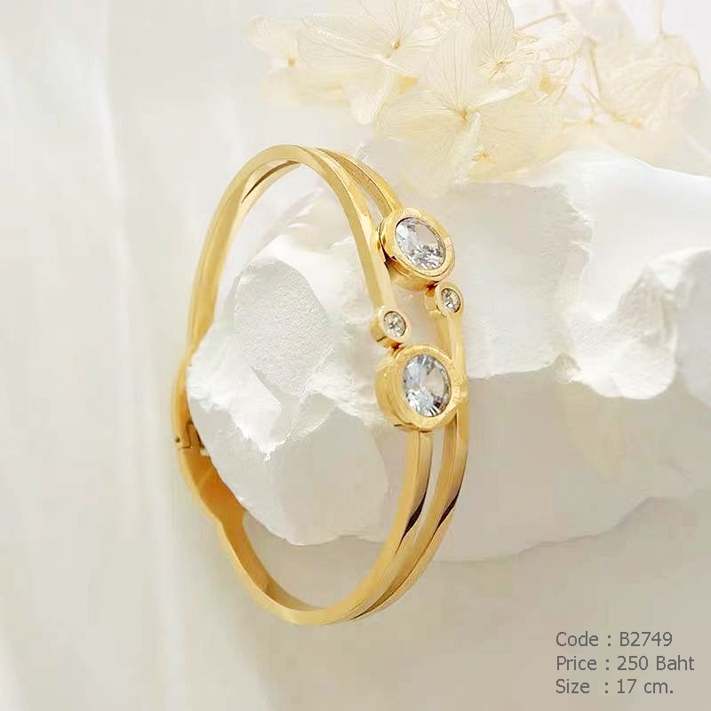 กำไลข้อมือทรงวงรีสีทอง สแตนเลสแท้ ฝังคริสตัล