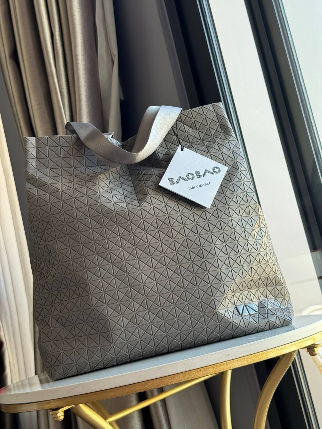 พร้อมส่ง 5 สี Baobao Issey Miyake Cart S geometric tote bag กระเป๋าถือทรงโท้ทลายเรขาคณิต 🧡 เกรดออริจินอล 1:1 สลับแท้ ใช้งานต่างประเทศได้