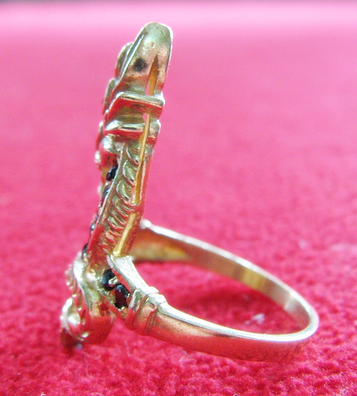 สินค้าหมดค่ะ แหวนพญานาคทองเหลืองพลอยสีดำ เสริมดวงบารมี แบบ2ค่ะ