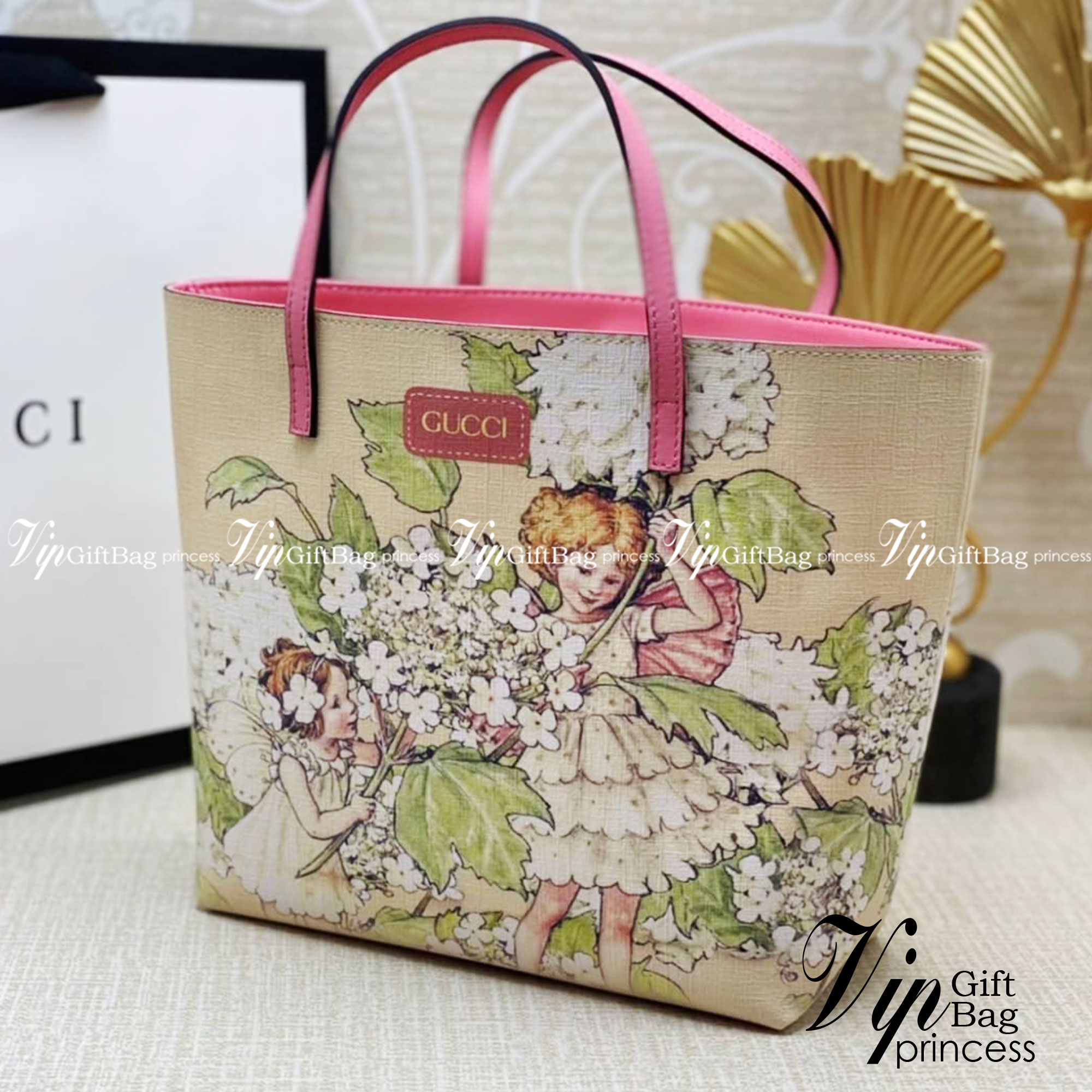 GUCCI Children's top-handle bag with tree faires print / Gucci kid tote เกรดออริจินอล วัสดุ Light pink Supreme canvas ภาพสินค้าถ่ายจากงานขายจริงใช้งานต่างประเทศได้