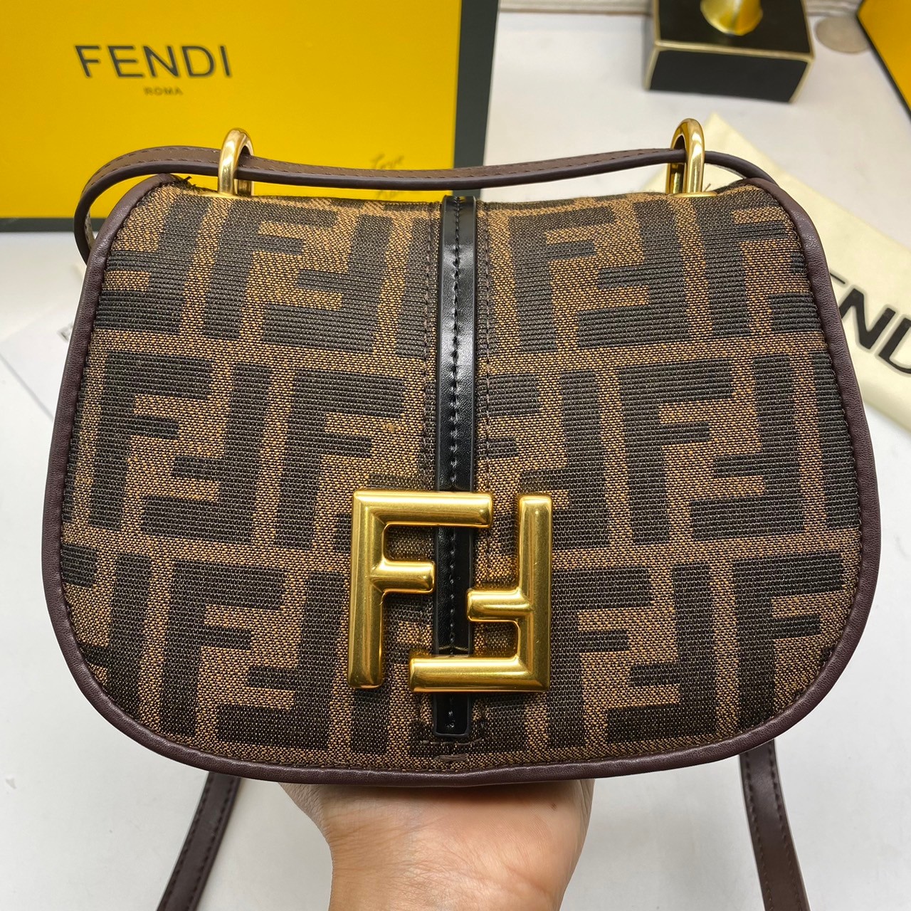FENDI C’mon Mini leather bag เกรดออริจินอล สลับแท้ ภาพถ่ายจากงานขายจริง ใช้งานต่างประเทศได้