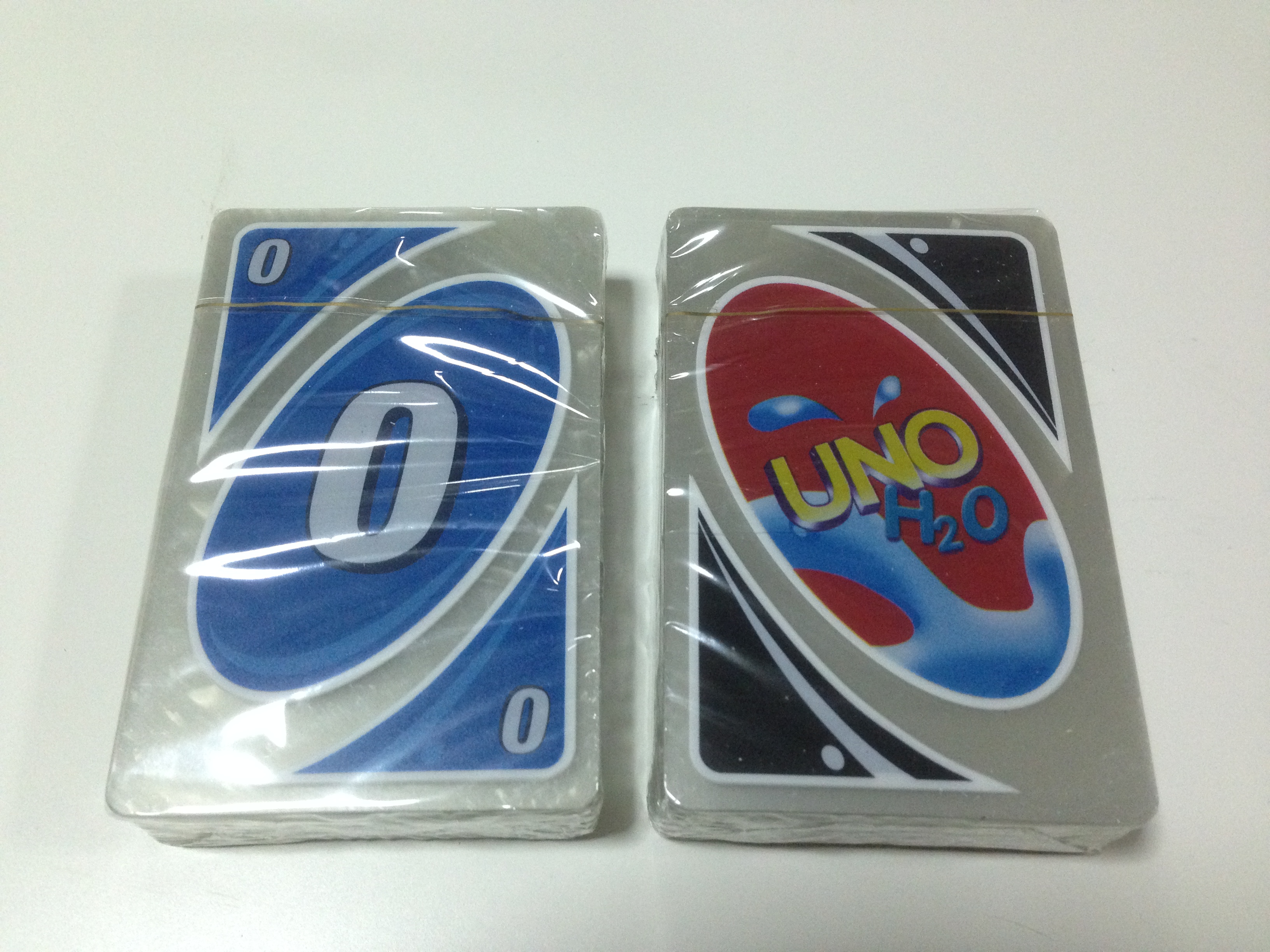 UNO อูโน่เกมต่อสีและอักษรแบบพลาสติก