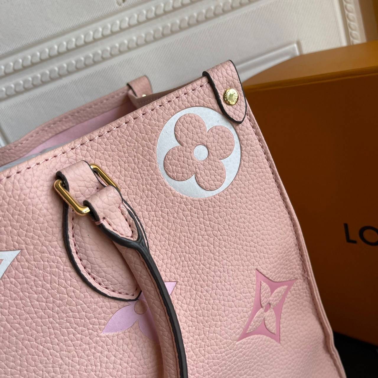 หนังแท้ LOUIS VUITTON Empreinte Monogram Giant By The Pool Onthego พร้อมส่งที่ไทย เกรดใช้งานต่างประเทศได้