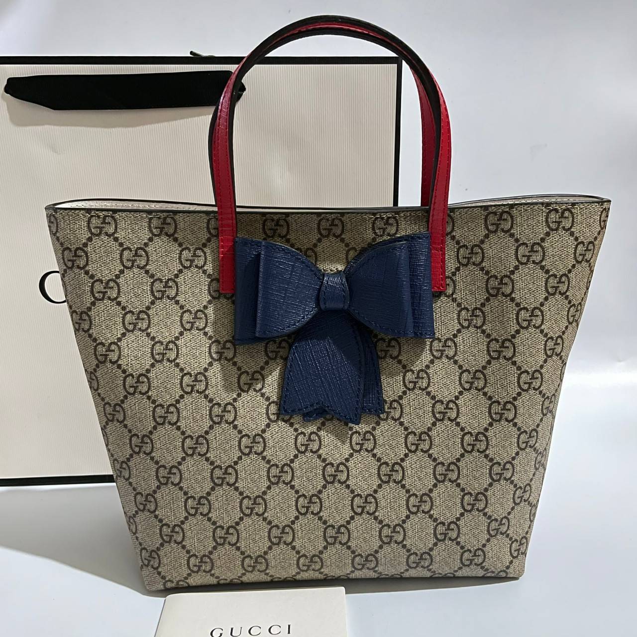 VIP 】Animal-Friendly Gucci Kid GG Supreme Tote Bag งานหนังแท้ทรงตั้งสวย ขนาดกะทัดรัด จุของได้เยอะ ใช้ได้ทั้งเด็กและผู้ใหญ่ น่ารักมากค่ะ