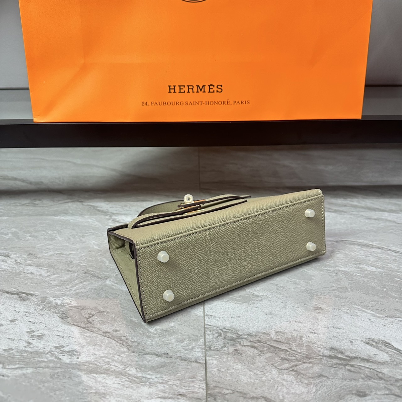 ORI หนังแท้ | Hermes Mini Kelly Pochette 20cm จิ๋วแต่แจ๋ว ราคาพุ่งยิ่งกว่าทอง พร้อมสายสปอร์ต กระเป๋าสะพายที่สุดแห่งหรูหราลัคชู นิยามของความสง่างามเหนือกาลเวลา
