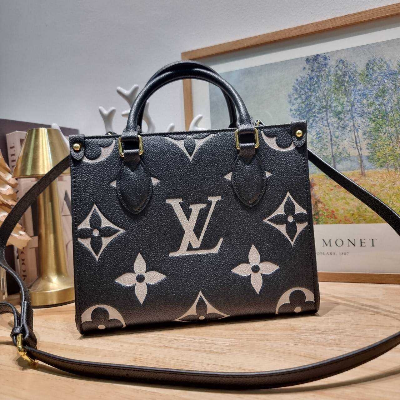 LV OnTheGo PM bag / LV on the go pm bicolor tote bag กระเป๋าทรงโท้ทที่ใครเห็นต้องเป็นคลั่งรัก ยอดฮิต คลาสสิค ผู้ดี หรูหราได้ทุกลุค ทุกสไตล์ เกรดวีไอพี ไฮเอน 1:1 ใช้งานต่างประเทศได้