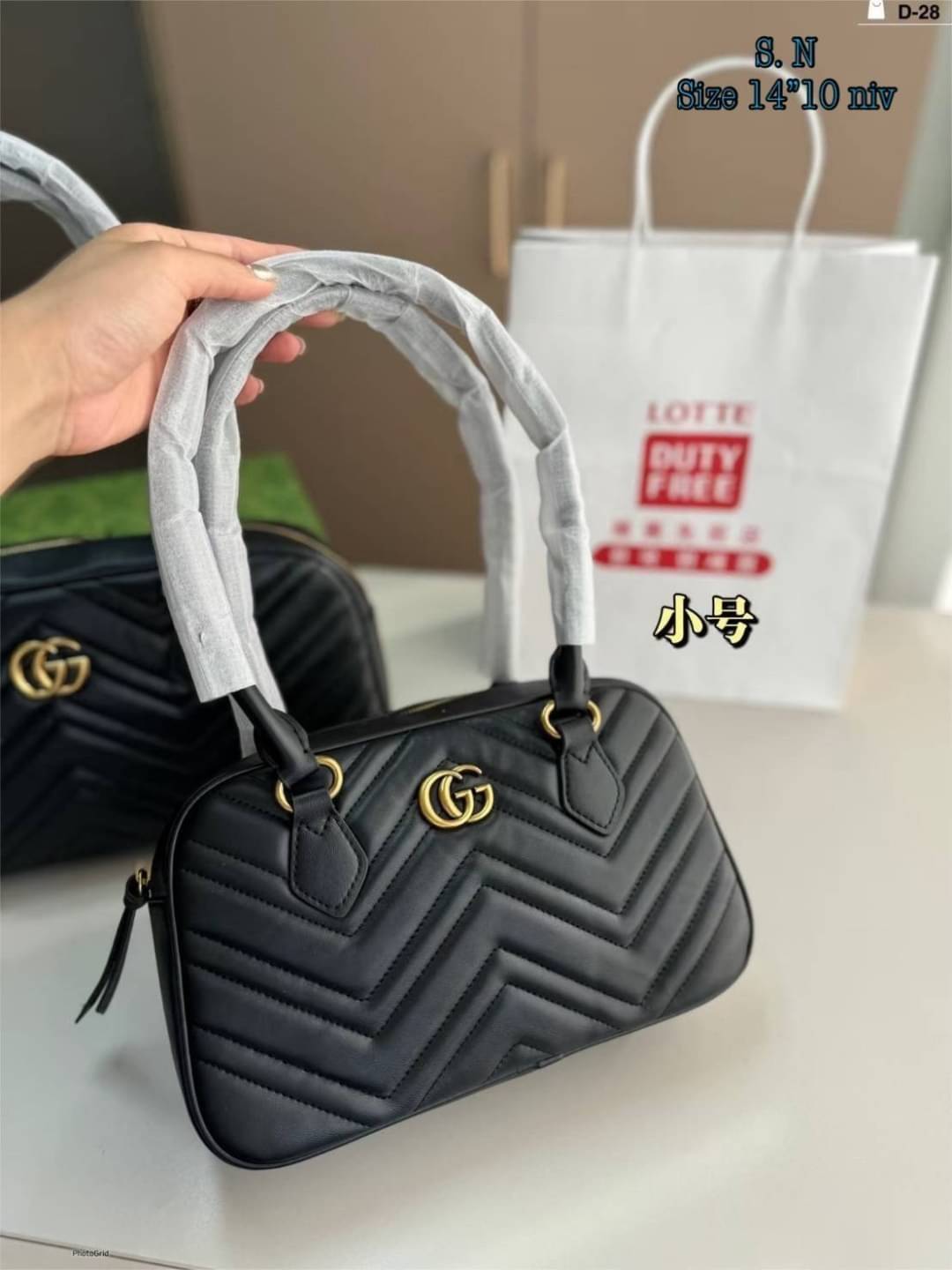 GUCCI GG Marmont Top Handle Bag กระเป๋าสะพายคลาสสิค คลาสซี่กับคอลใหม่ กระเป๋าสะพายไหล่ที่มาแรงสุดๆในตอนนี้