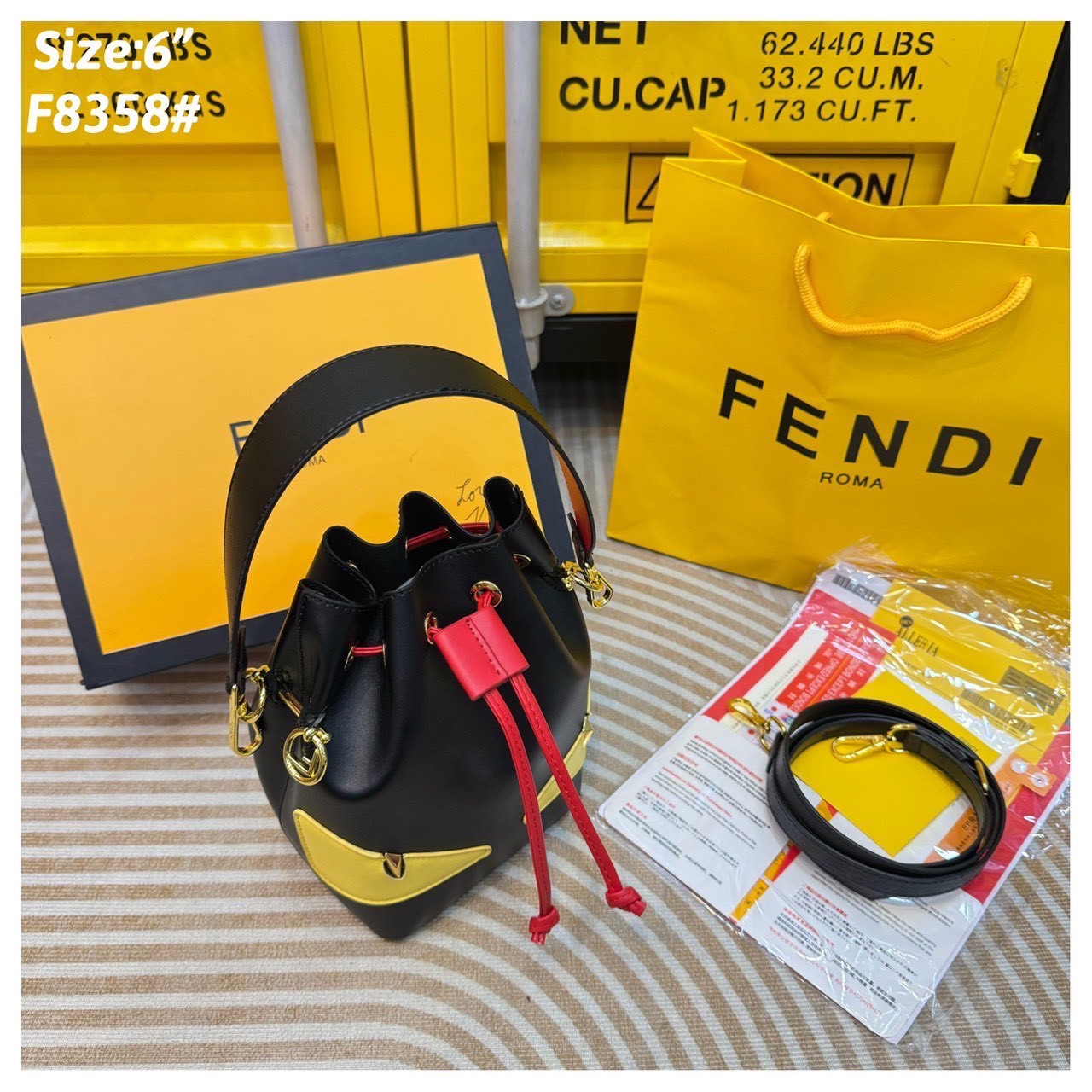 FENDI Mon Tresor Lunar New Year Mini Bucket Bag กระเป๋าสะพายทรงบัคเก็ต ต้อนรับตรุษจีน ด้วยดวงตาปีศาจ หรือ ‘Monster Eyes’ ที่ทำให้กระเป๋าดูขี้เล่นมากขึ้น เป็นการตอกย้ำชื่อรุ่นได้เป็นอย่างดี