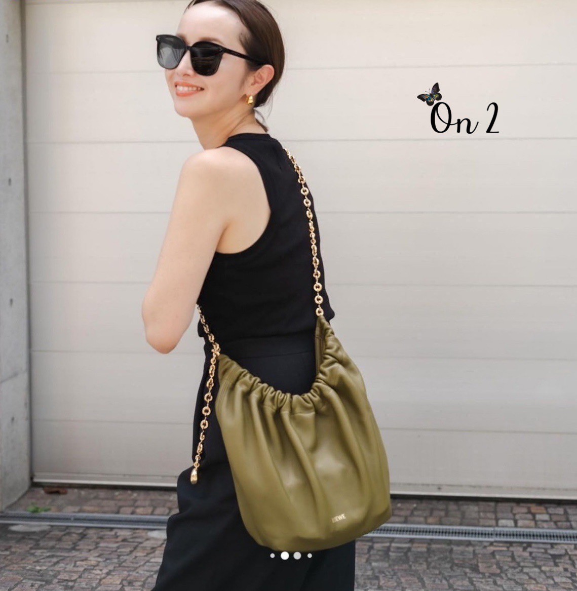 LOEWE Medium Squeeze bag in nappa กระเป๋าสะพายคอลใหม่ ดีไซน์เก๋เรียบหรูงานสวยทั้งภายนอกและภายใน ขึ้นแบบจากงานจริง เป๊ะสุด ปั้มทุกจุด งานจริงสวยทุกมุมเป๊ะปังมากค่ะ