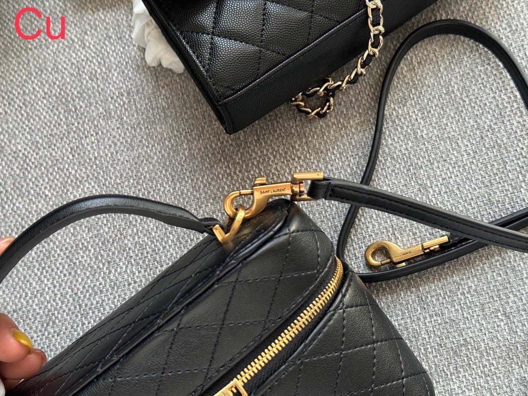 YSL GABY VANITY BAG กระเป๋าใส่เครื่องสำอางซิปรอบ งานหนังสวยเต็มใบ สีดำอะไหล่ทองสวยคลาสสิก 🧡เกรดวีไอพี ไฮเอน