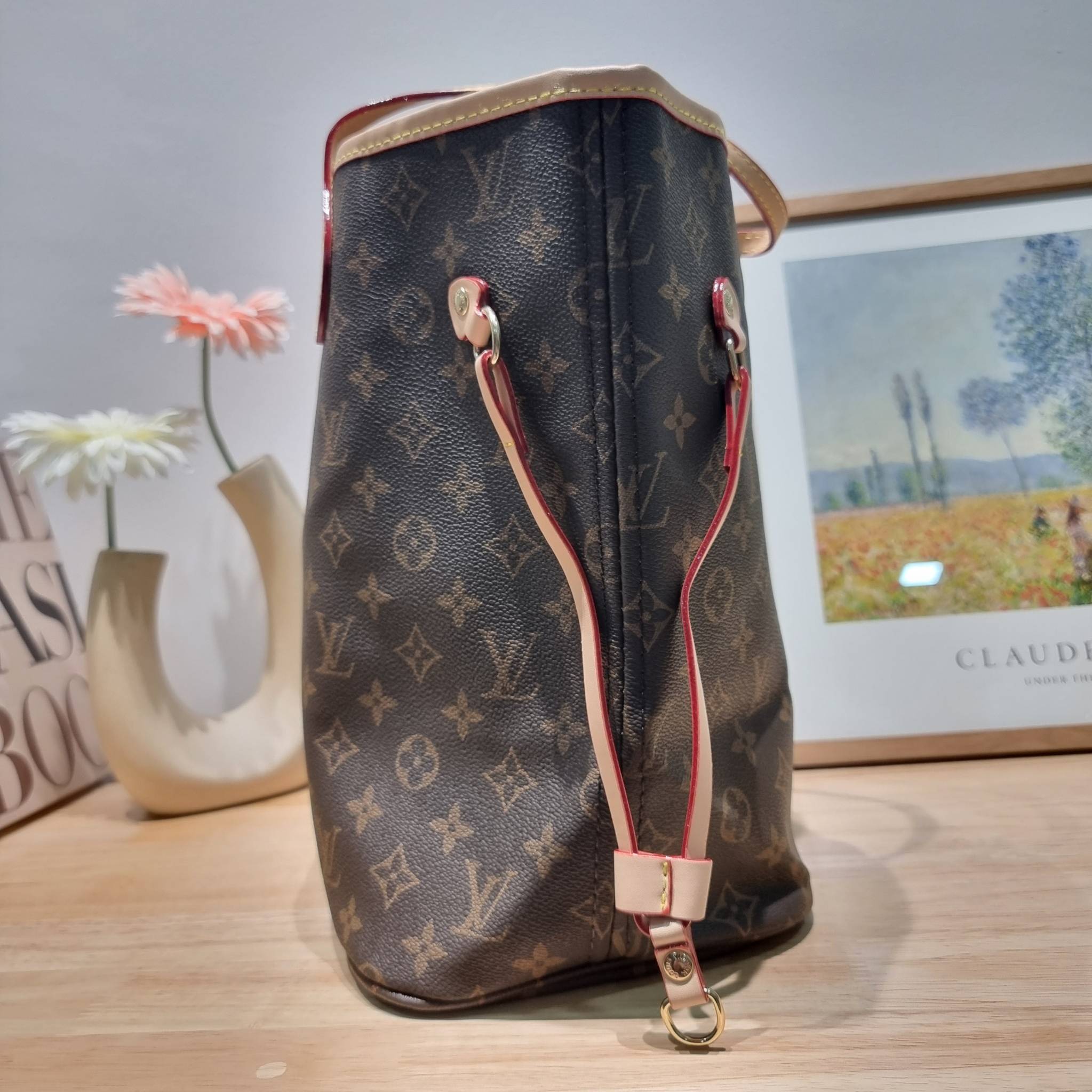 LV Neverfull Monogram / LV 2IN1 TOTE SET กระเป๋าสะพายไหล่ใบใหญ่ทรง tote มาพร้อมใบลูก คลาสสิคที่สุด เป็นอีกรุ่นที่มีคนใช้กันทั่วบ้านทั่วเมือง ฮิตแบบไม่ต้องพูดเยอะ
