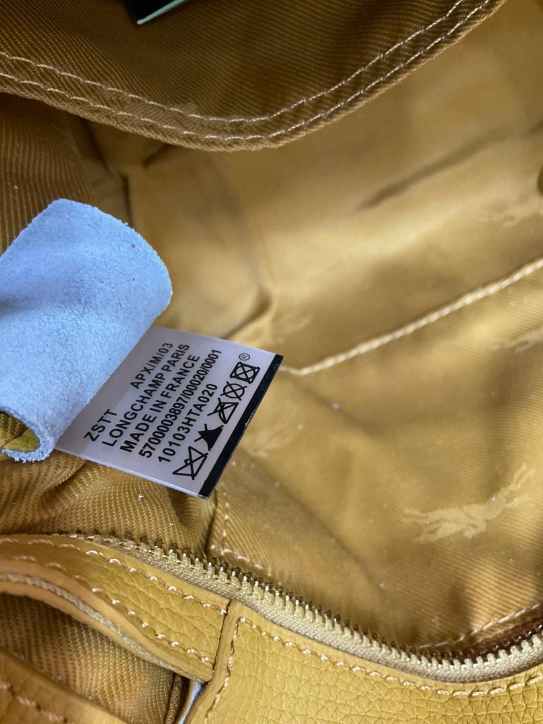 ของแท้ 💯% LONGCHAMP MINI MAILBOX TOP HANDLE BAG กระเป๋าถือ/Crossbody รุ่นหายาก!! รุ่นใหม่ล่าสุด ดีไซน์ด้วยเส้นด้ายที่ดูโฉบเฉี่ยว และ รูปทรงสี่เหลี่ยมคางหมู ทรงสวยโดดเด่น เป็นเอกลักษณ์ของผู้หญิง Longchamp วัสดุ Polyamide & Leather หนังแท้