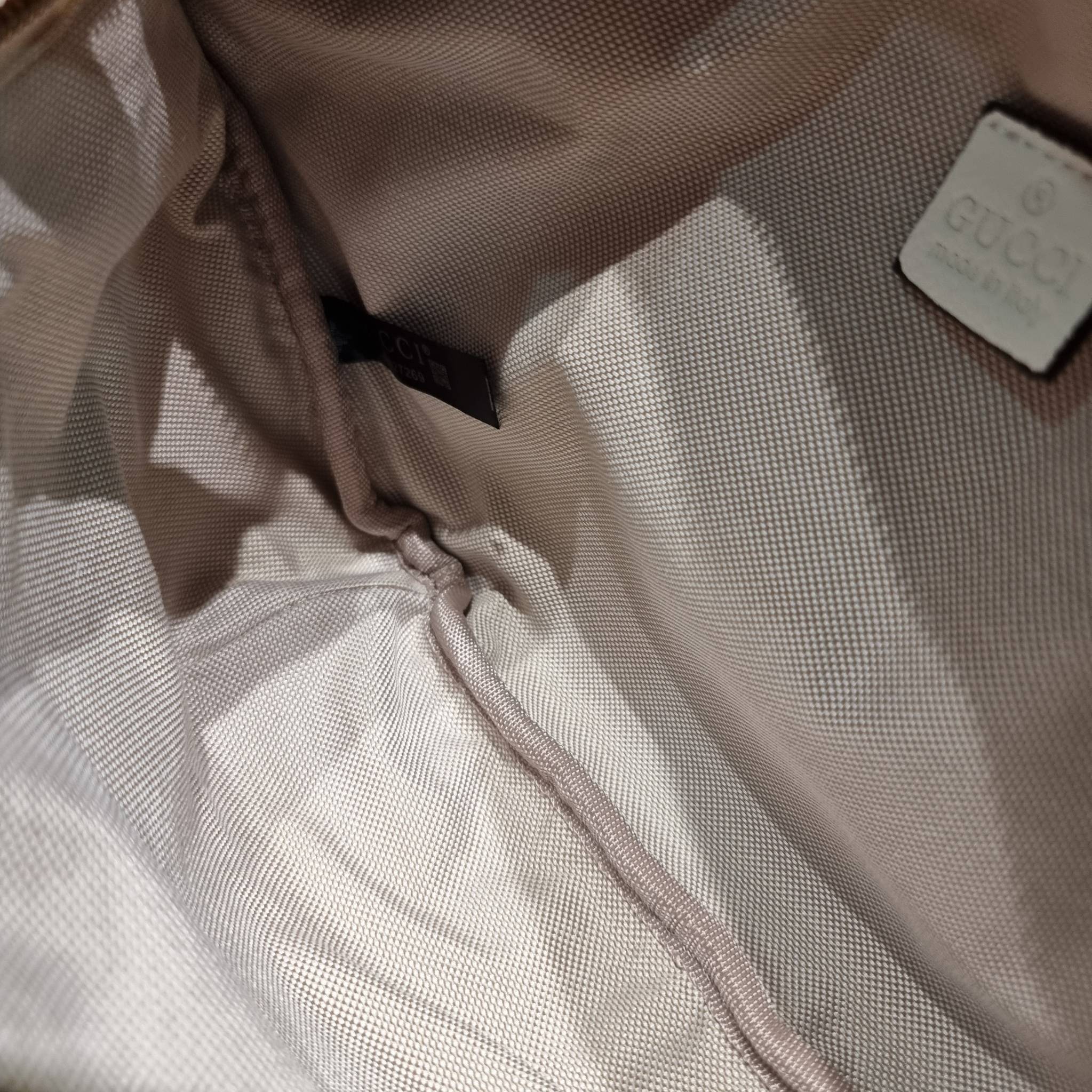 GUCCI Print Logo Belt Bag / GG LEATHER BELT BAG ไอเท็มยอดฮิต ขึ้นแท่น best seller กับกระเป๋าคาดอก ไซส์ใหญ่จุได้คุ้มค่า รูปทรงคลาสสิค พกพาง่าย