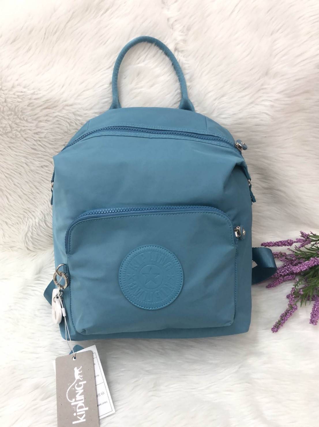 New arrival !!! Kipling Naleb Backpack 2018 พร้อมส่งที่ไทย ไม่ต้องรอพรีฯ กระเป๋าสะพายหลังดีไซน์น่ารัก เอาใจสาวๆยุคใหม่ วัสดุไนล่อนอย่างดี เสริมฟองน้ำ ด้านหน้ามีช่องซิปขนาดกลาง ใส่มือถือหรือของจุกจิกได้ค่ะ เปิดปิดช่องหลักแบบซิป ภายในโล่งกว้าง ใส่ของจุทีเดี