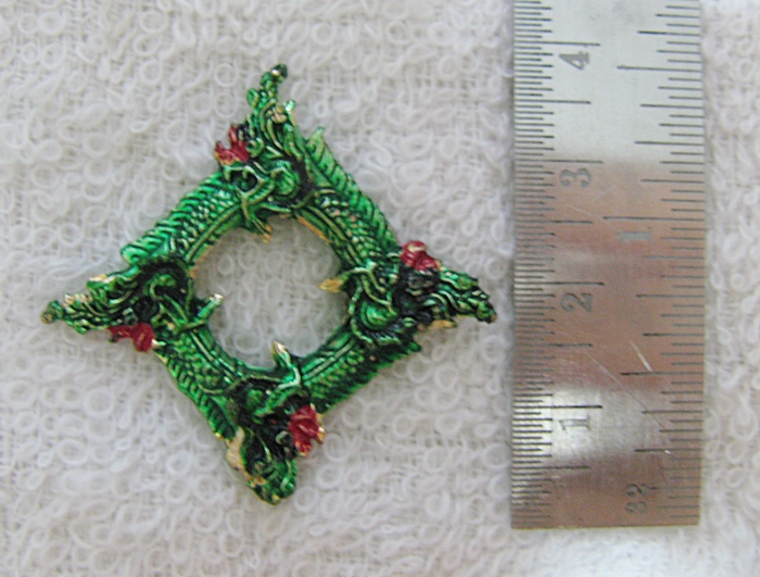 จี้บ่วงนาคบาศ4เศียรเนื้อทองเหลืองลงยาสีเขียวพร้อมใบคาถาค่ะ