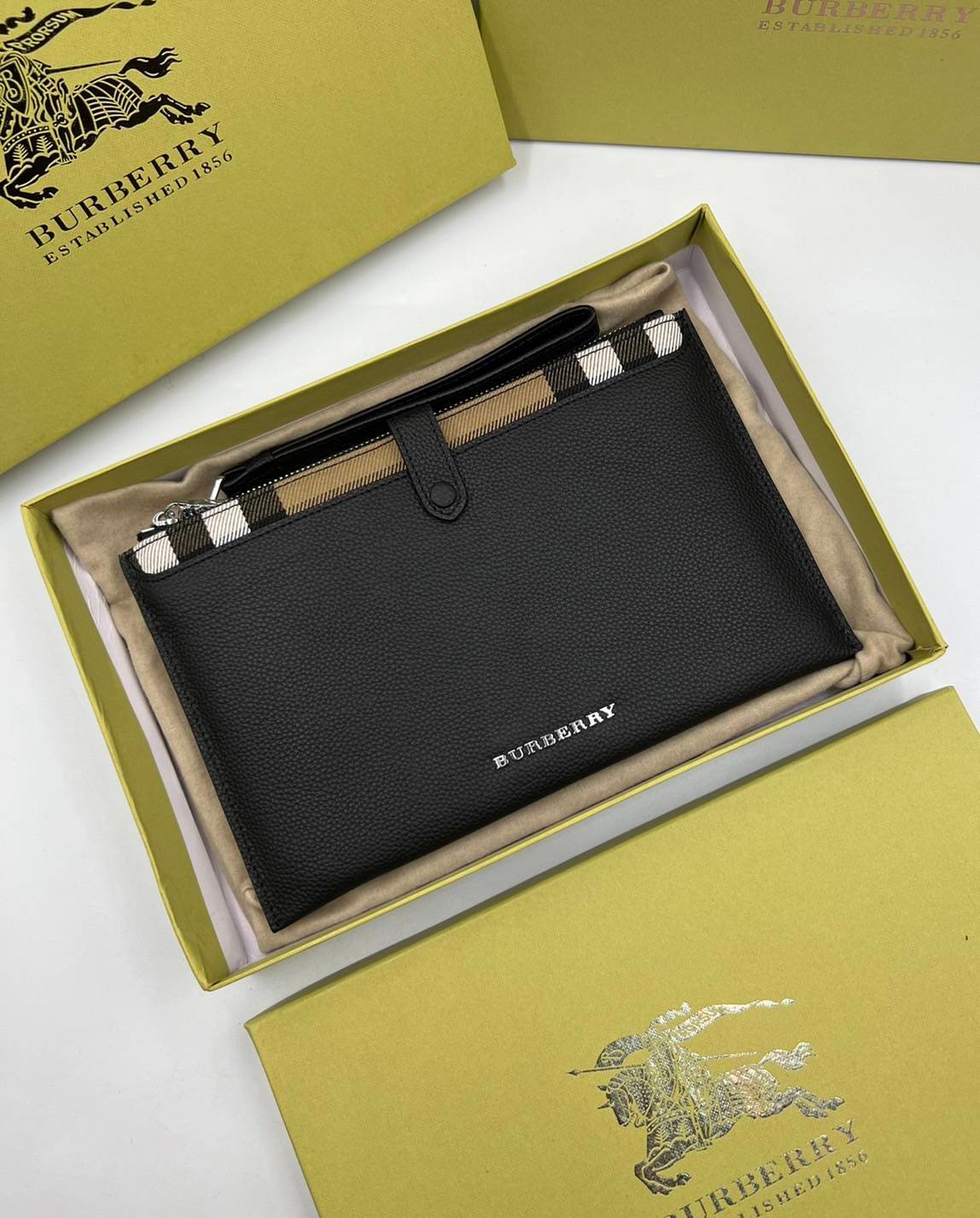 หนังแท้ BURBERRY CLUTCH BAG / BURBERRY Vintage Clutch กระเป๋าทรงคลัชท์ใช้ได้ทั้งหญิง/ชาย Unisex Clutch งานหนังแท้เกรดออริจินอล ภาพสินค้าถ่ายจากงานขายจริง ใช้งานต่างประเทศได้