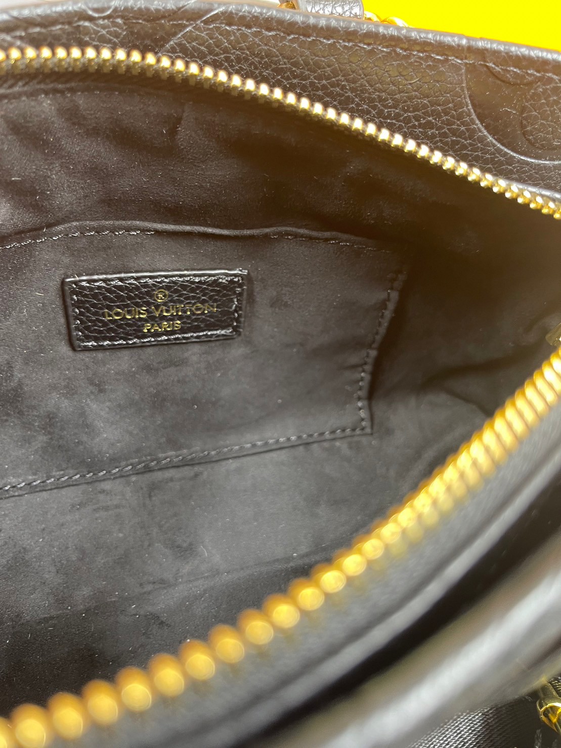 LV OnTheGo East West Monogram Bag / LV BAG พร้อมส่ง 4 สี กระเป๋าโท้ทขนาดกะทัดรัด ดีไซน์ใหม่ประจำฤดูกาล