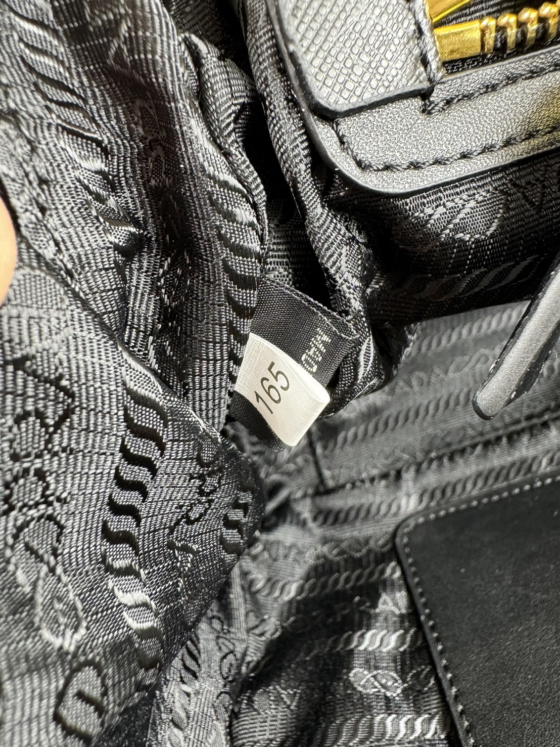 Prada Re-Edition 1978 large Re-Nylon and Saffiano leather two-handle bag 30cm กระเป๋าสะพายใบใหญ่เรียบหรู เกรดออริ สลับแท้ 1:1 ใช้งานต่างประเทศได้