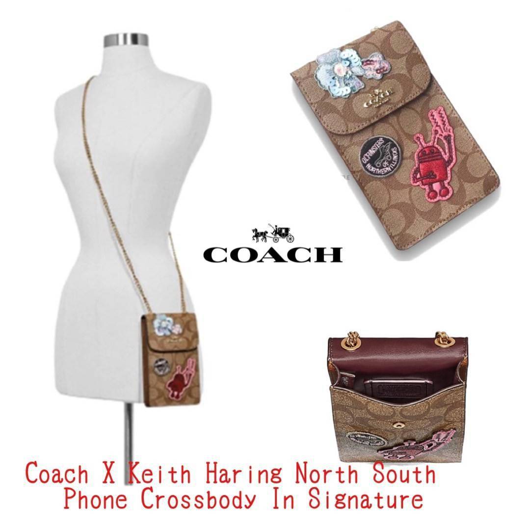 COACH PHONE CASE CROSSBODY BAG ((73486//76988//76357//39955//91046)) COACH NORTH/SOUTH CROSSBODY IN SIGNATURE CANVAS กระเป๋าใส่โทรศัพท์รุ่นนี้ มีความโดดเด่นทั้งดีไซน์และคุณสมบัติในการใช้งาน ด้วยลวดลายที่มีซิกเนเจอร์เป็นเอกลักษณ์แล้ว ด้านหลังยังมีช่องใส่กา