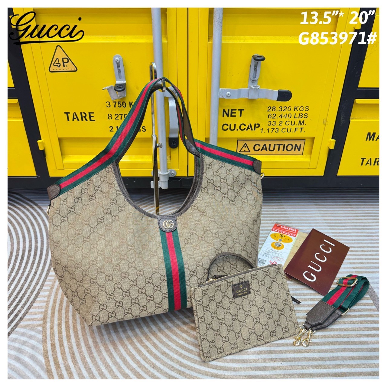 Gucci Giglio Large tote bag กระเป๋าทรงสะพายทรงโท้ทใบใหญ่ ดีไซน์ใหม่ล่าสุด สวยหรู่เท่มาก มาพร้อมใบเล็กเข้าเซ็ท พร้อมสายสะพายยาวเขียวแดงเป็นเอกลักษณ์ ภายในโล่งกว้าง