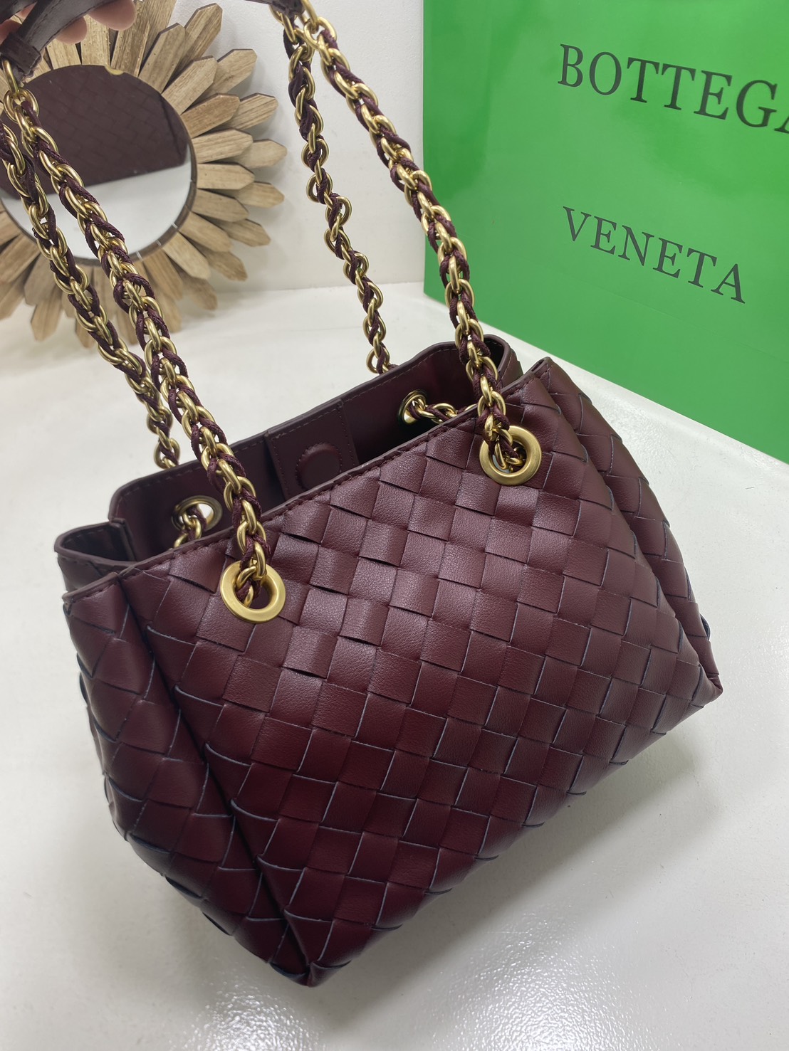 ORI หนังแท้ | Bottega Veneta Parachute Chain small shoulder bag / BV Hobo Bag กระเป๋าสะพายสุดชิค งานสานดีไซน์เรียบหรูโดดเด่น 🤍 เกรดออริจินอล หนังแท้