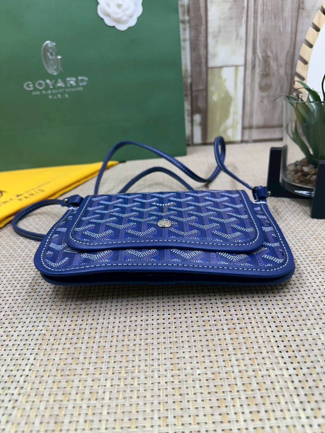 พร้อมส่ง 10 สี ORI หนังแท้ | GOYARD Plumet pouch-wallet กระเป๋าสะพายใบเล็กกะทัดรัด ดีไซน์กระเป๋าสตางค์ Plumet ดีไซน์มาพร้อมช่องใส่เหรียญ ธนบัตร และบัตรต่างๆ