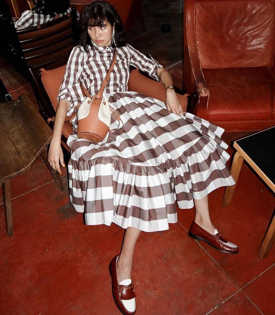 พรีเมี่ยมกิ๊ฟแท้ 100% 】LOEWE CROSSBODY BUCKET BAG GIFT WITH PURCHASE (GWP) กระเป๋าถือหรือสะพายพรีเมี่ยมกิ๊ฟ Limited Edition จาก LOEWE PERFUME DUTYFREE COUNTER