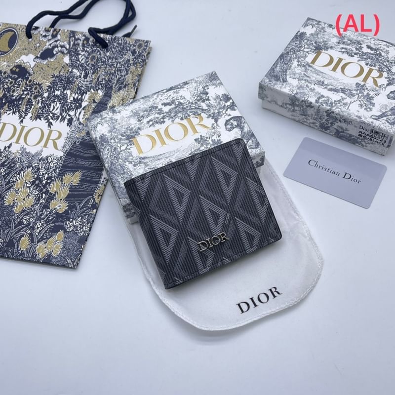 DIOR Bifold Wallet with CD Diamond Print กระเป๋าสตางค์ใบสั้น พิมพ์ลวดลาย Diamond หรูหรา โทนสีใช้งานง่าย คลาสิกตามแบบฉบับแบรนด์ ไอเท็มที่ท่านชายห้ามพลาดค่ะ