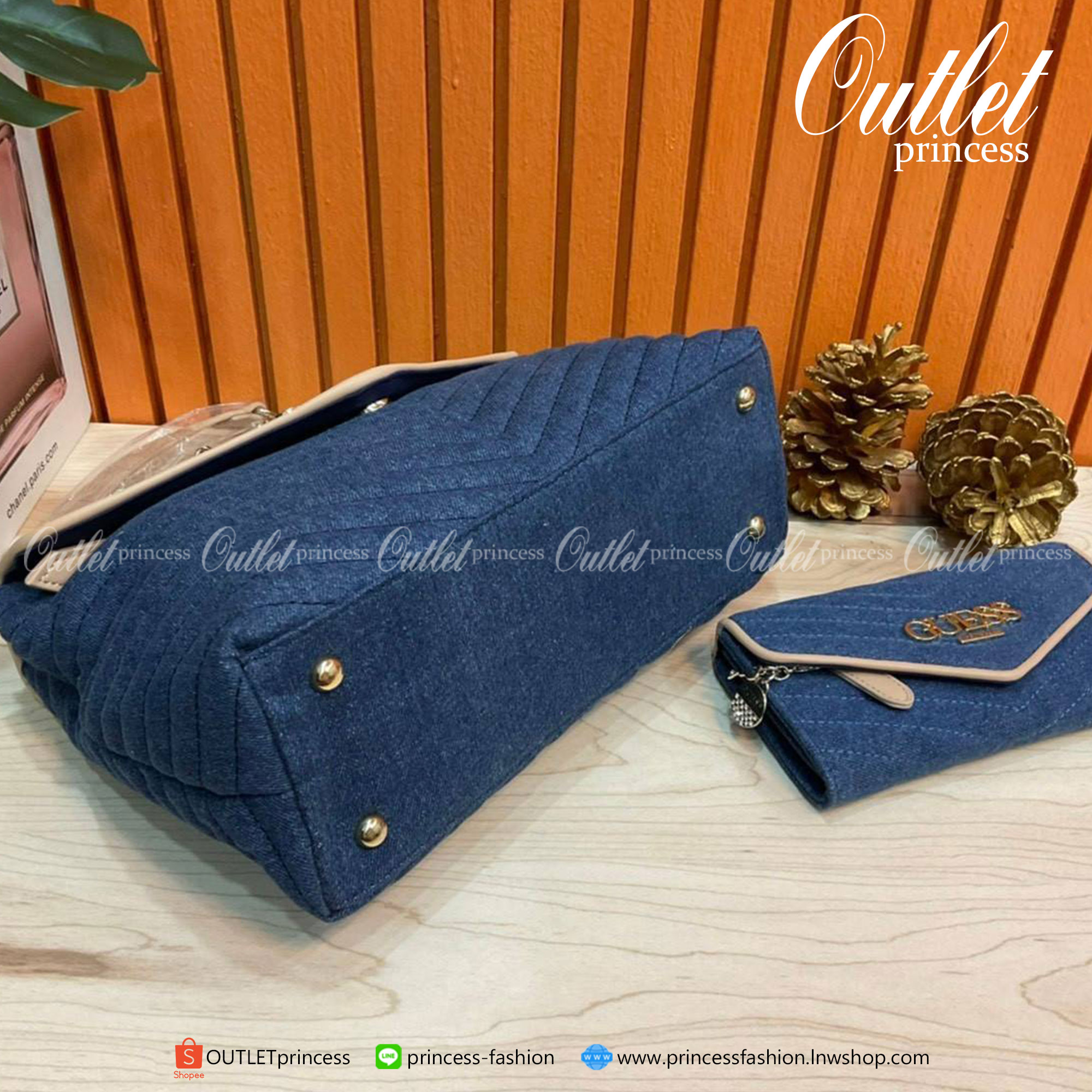 ของแท้ 100% Guess Women’s Crossbody Bag Set สุดคุ้ม!!!! เซตสวยหรูดูแพง สวยจริงจริง ช้าหมด ราคานี้หาที่ไหนได้!! Denim