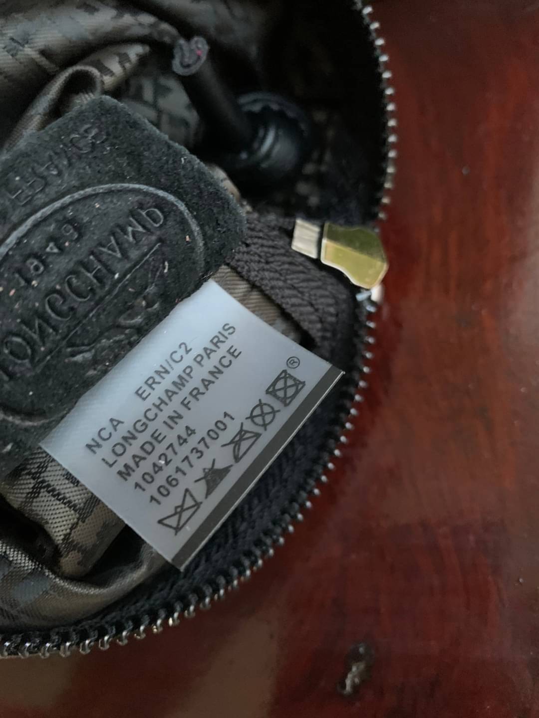 Longchamp Le Pliage Cuir Crossbody Bag อีกหนึ่งคอลเลคชั่น Le Pliage Cuir หนึ่งในตระกูลกระเป๋าสุดไอคอนิก