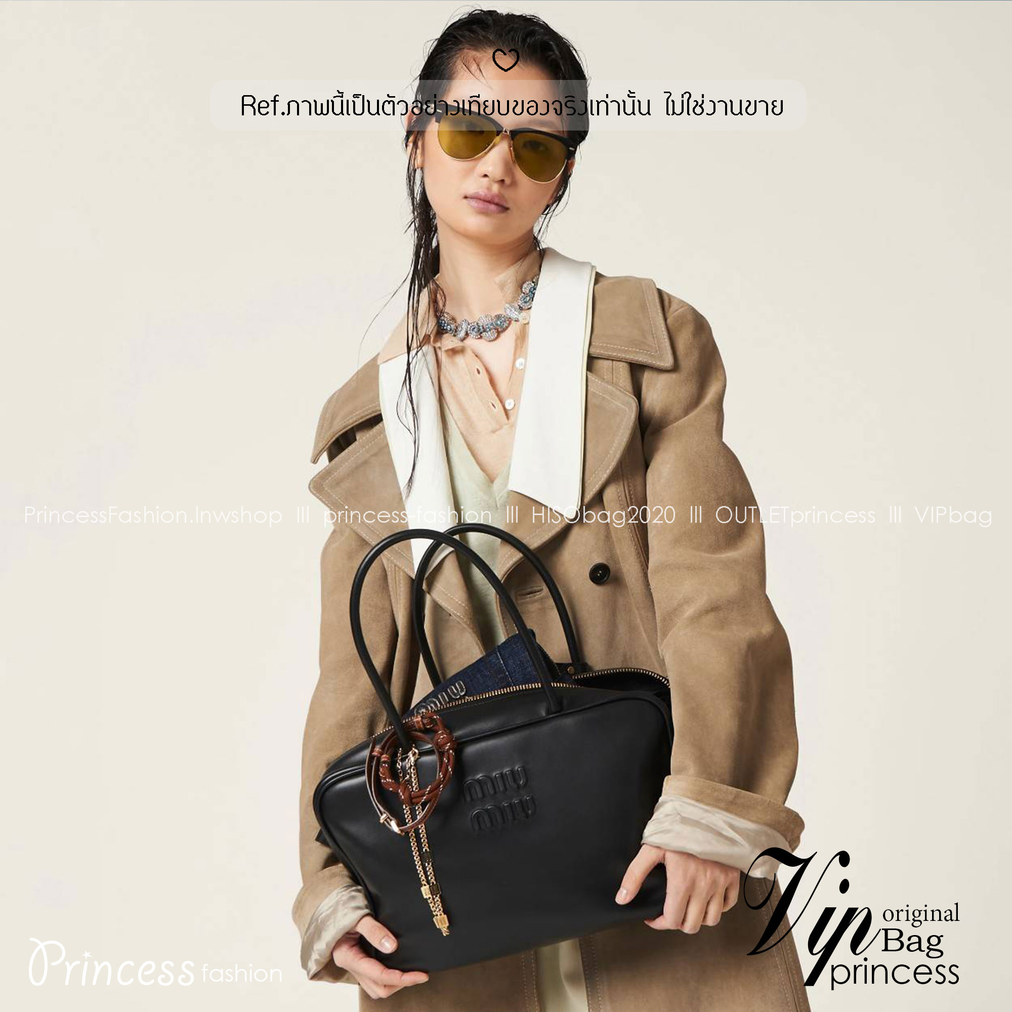 MIU MIU LEATHER BEAU BAG กระเป๋าถือรุ่นสุดจึ้ง ที่ไม่มีตอนนี้คือพลาด ดีไซน์เรียบแต่มากมีอยู่จริง สวยดูแพง หูจับในตัวง่ายและสะดวกพกพา เพียงแค่คล้องไหล่ ขนาดใหญ่จุของได้แบบสบายๆ