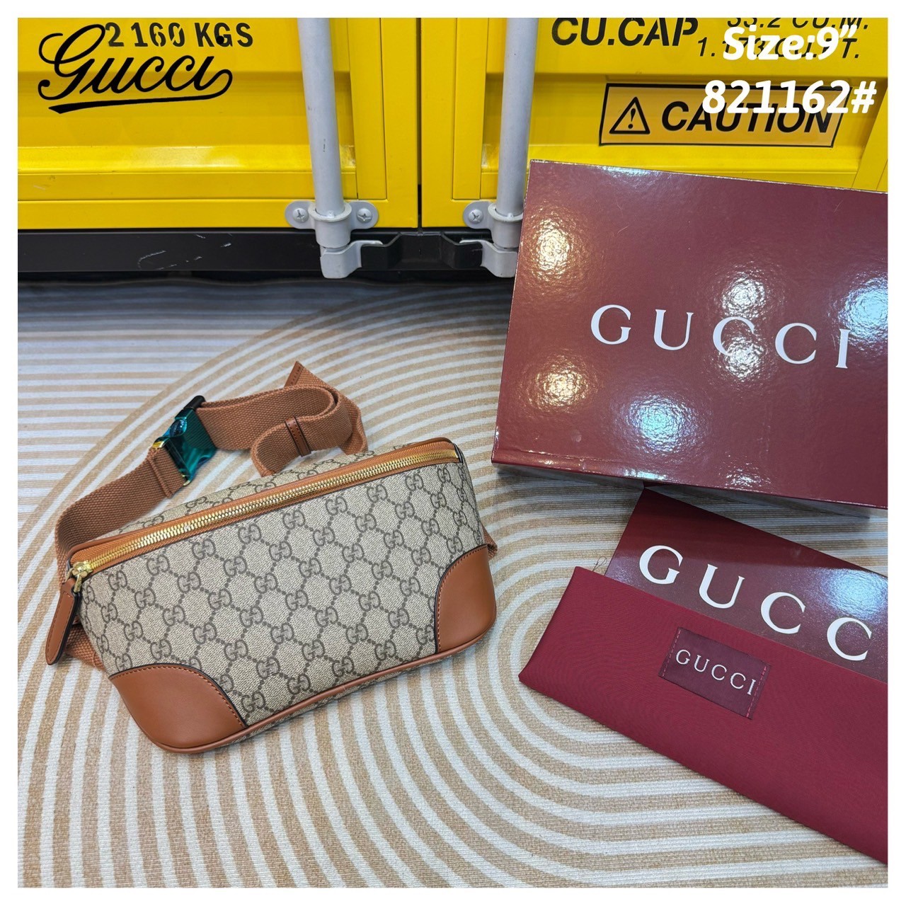 GUCCI GG Emblem medium belt bag กระเป๋าคาดอก/คาดเอวปรับโฉมใหม่ สวยสง่างาม สปอร์ตและเท่กว่าเดิม แต่ยังคงความคลาสสิค