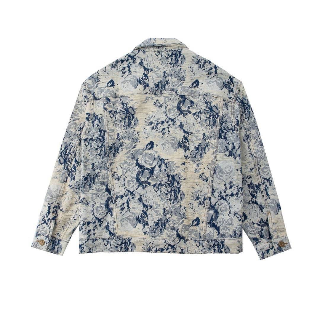 LV Classic Denim Jacket / LOUIS VUITTON Jacket เสื้อแจ็คเก็ตเดนิมทรงคลาสสิก เกรดออริจินอล มีป้ายแท็กที่คอเสื้อ ใส่ได้ทั้งผู้หญิงผู้ชาย พร้อมส่งที่ไทย ภาพสินค้าถ่ายจากงานขายจริง ใช้งานต่างประเทศได้