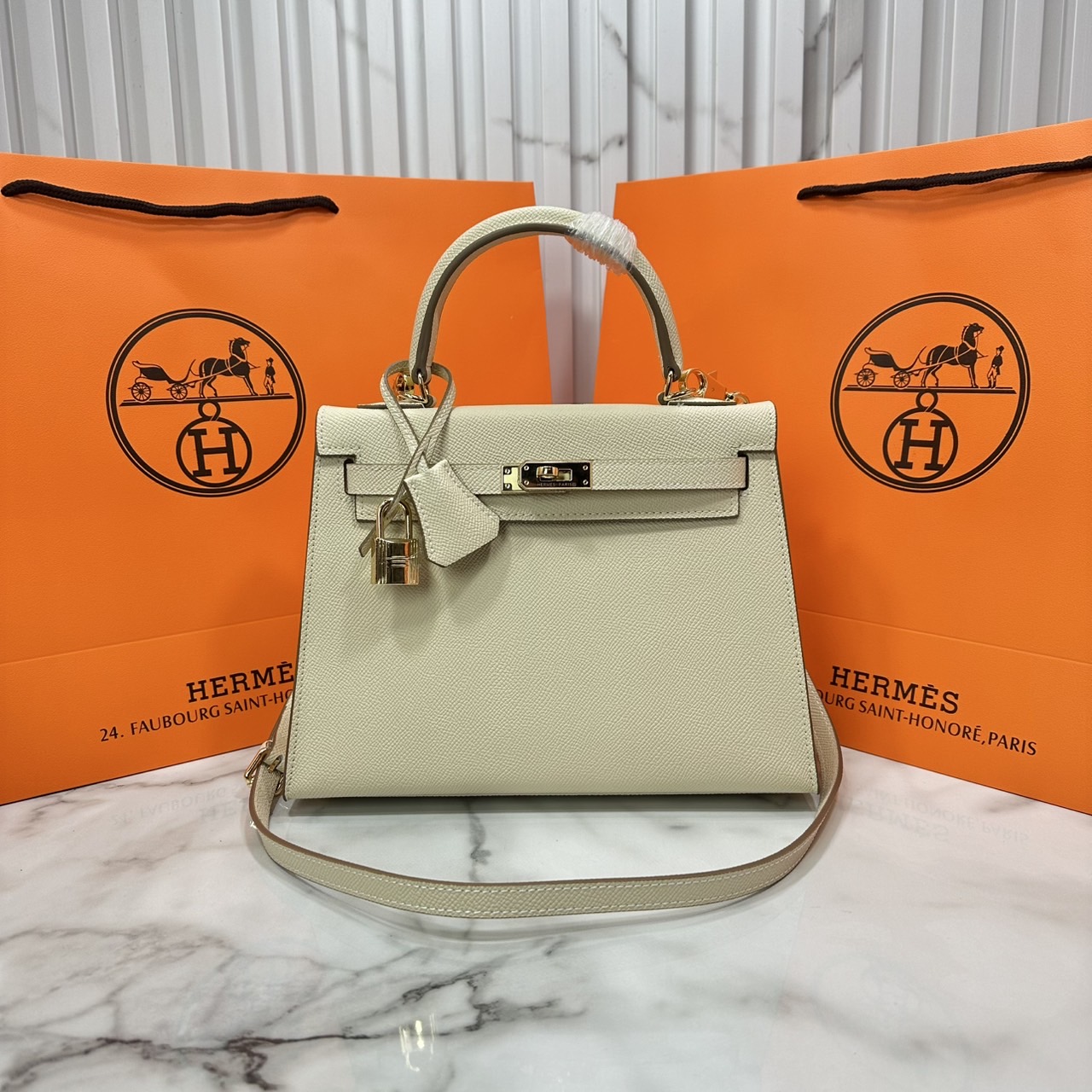 ORI หนังแท้ | Hermes Kelly 25cm / 28cm กระเป๋าสะพายที่สุดแห่งหรูหราลัคชู นิยามของความสง่างามเหนือกาลเวลา แบรนด์เนมในฝัน งดงามดั่งเจ้าหญิง